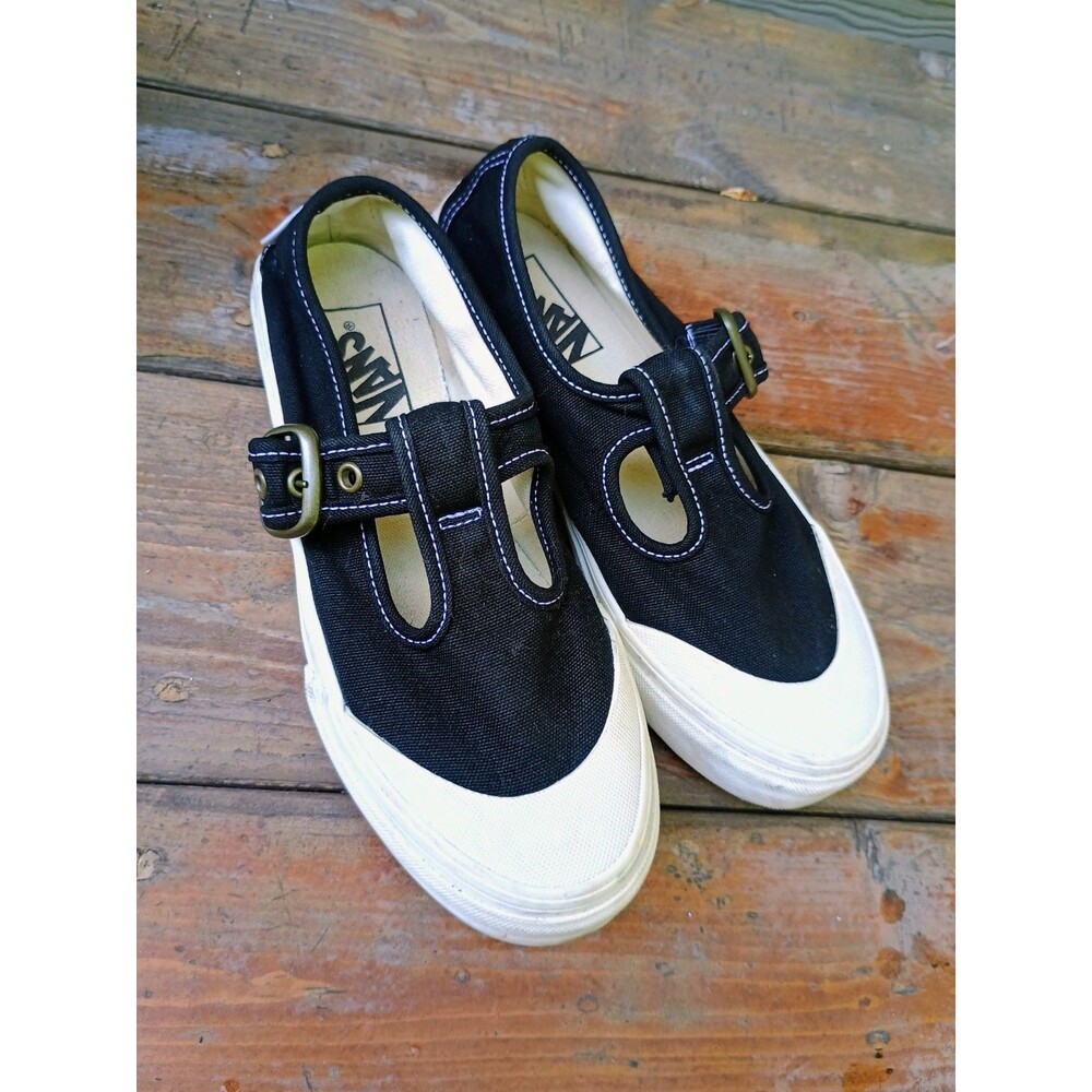 VANS Off The Wall Size 6 Mary Jane 93 Platform Buckle Sneakers Black White